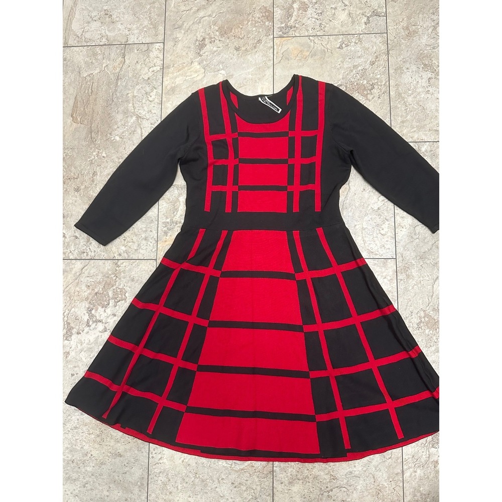Julian Taylor New York Red Black Sweater Dress Large Flaw See images